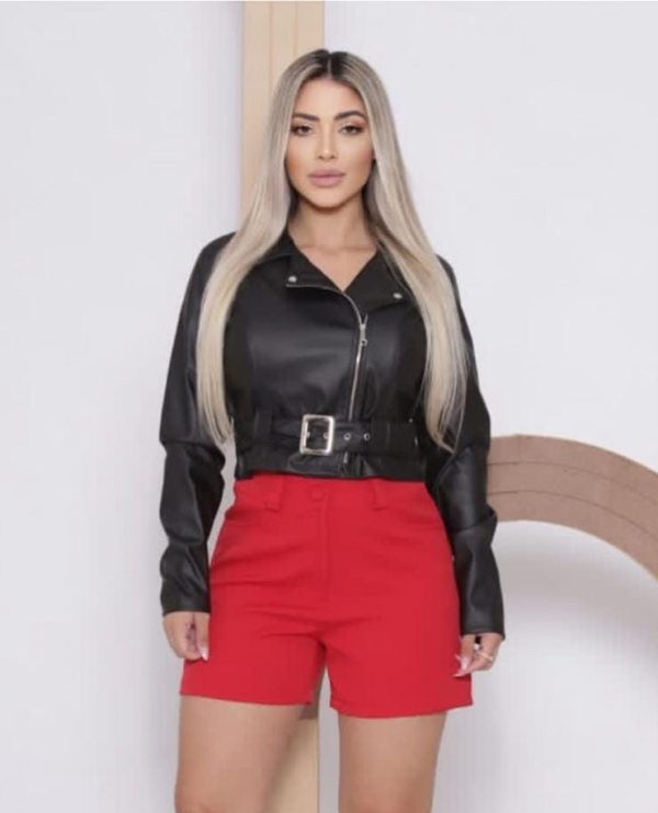 Jaqueta Feminina em Courino com Cinto e Zíper Frontal